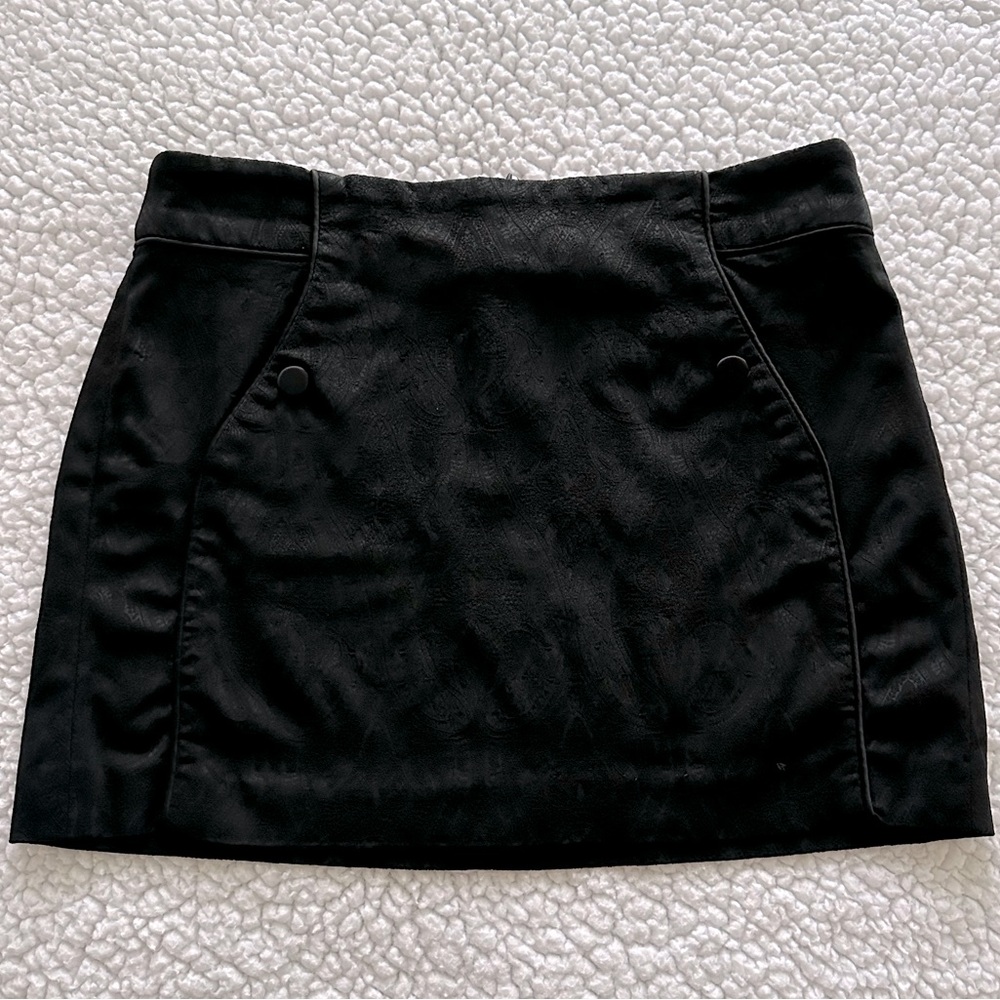 Y2K Bebe black mini skirt filigree paisley pattern buttons pockets zipper VTG 0